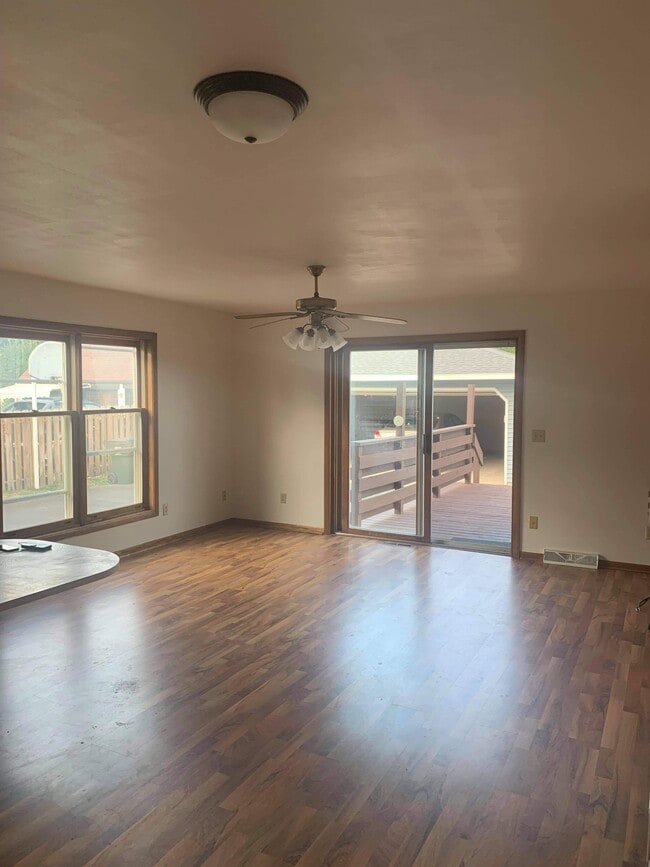 Building Photo - 4050 S Brust Ave