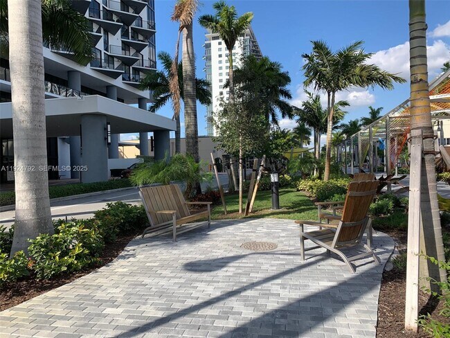 Building Photo - 5252 NW 85th Ave