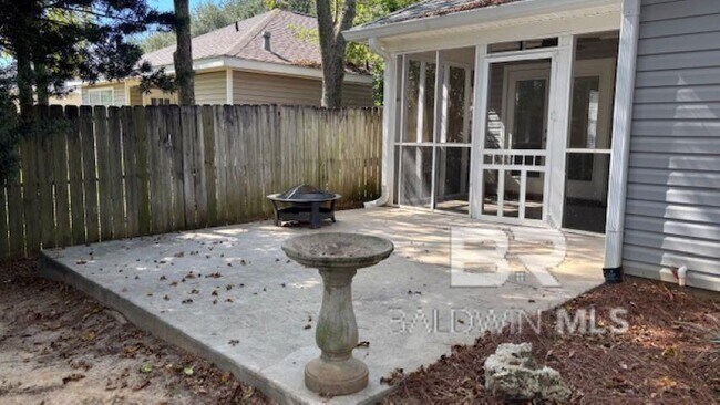 Building Photo - 508 Westchase Ct N
