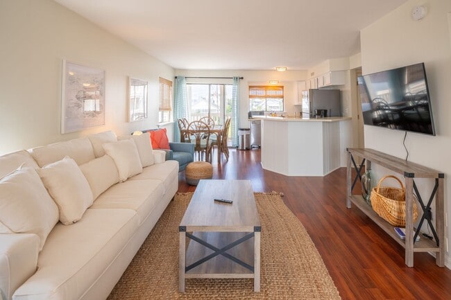 Building Photo - OFF-SEASON FURNISHED MONTHLY RENTAL STARTI...