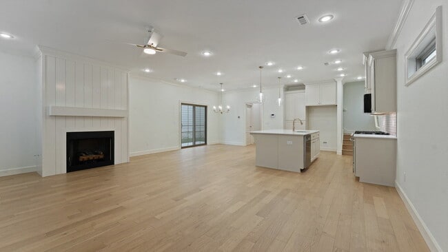 Building Photo - "Spacious 4-Bedroom Retreat with Fireplace on West Bronco Drive – Fayetteville's Hidden Gem!"