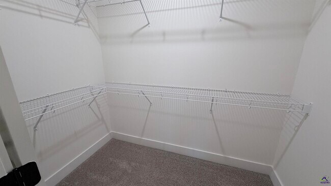 Building Photo - 531 Bristleleaf Path