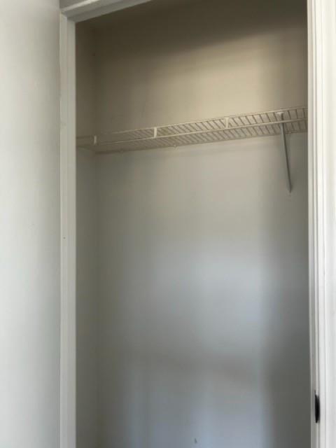 Building Photo - 1050 Dogwood Park Dr