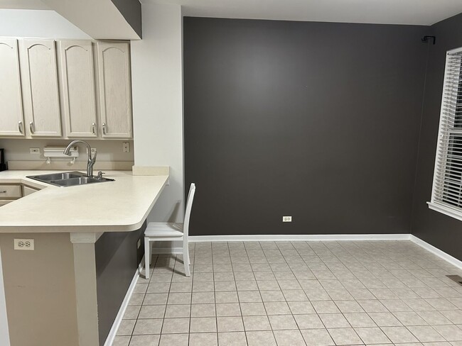 Building Photo - 761 Dillon Ct