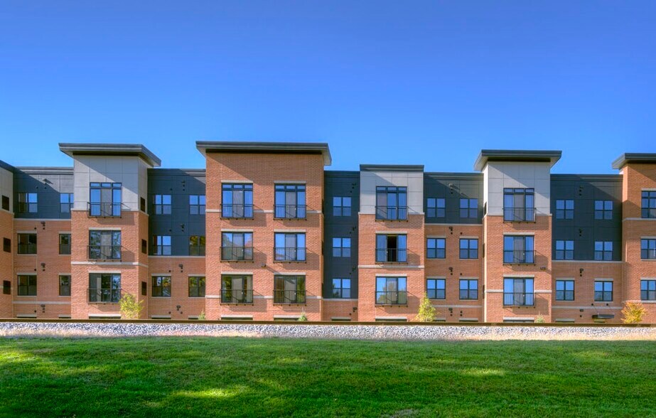 The Marquette 300 E Huron St Milford MI 48381 Apartment Finder