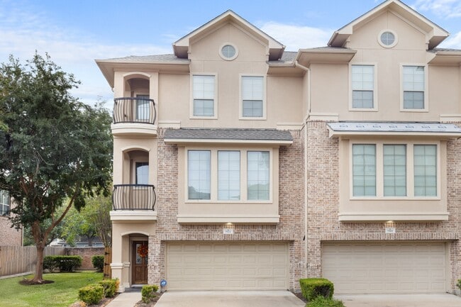 Primary Photo - 7922 Stoneyway Dr