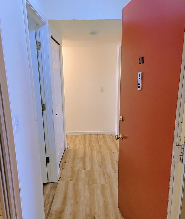 Entry - 16245 NE 12th Ct
