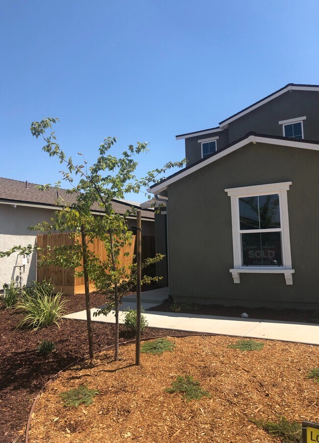 Building Photo - GenUnit Suite, Sterling Hl Ct