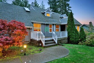Building Photo - Stunning Bellevue Home for Rent
