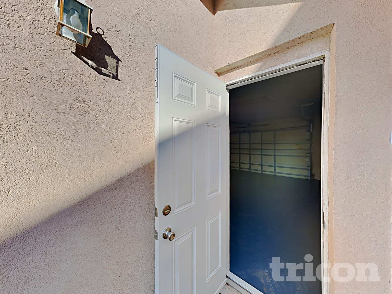 Building Photo - 13305 Silvercreek Dr