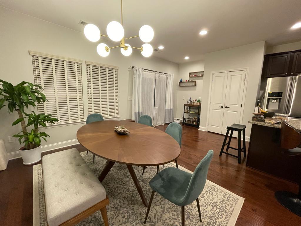 Dining - 649 Berry Chase Way