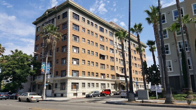 Primary Photo - Historical 1922 Art Deco Building - 5th Floor Studio, 1 Bath, All Utilities Included