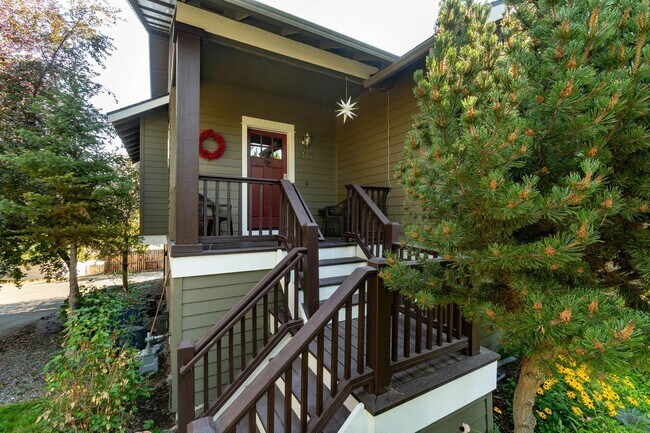 Building Photo - 2158 SW 36th Ct