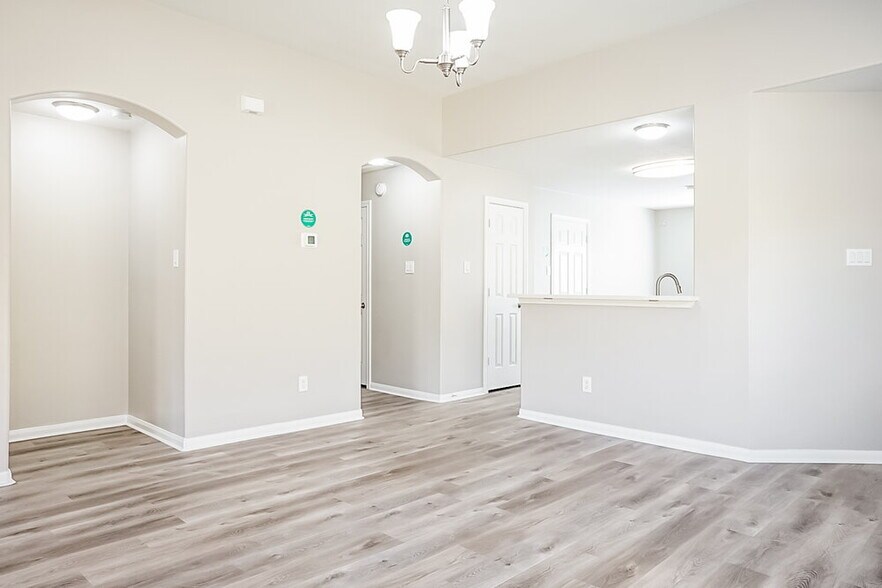 Building Photo - 4011 Teal Vista Ct
