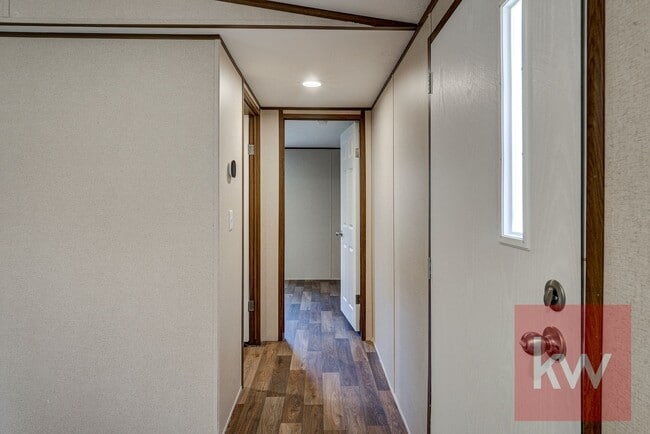 Building Photo - Chestnut St 119/Whispering Hills MHP