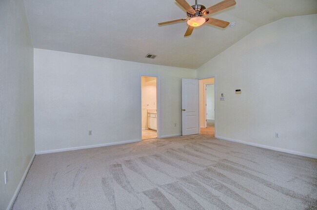 Building Photo - FOR RENT - Chesapeake in Bryant Farms / De...