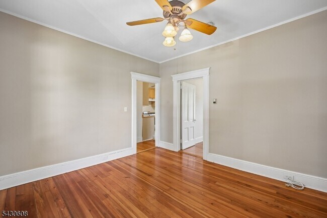 Building Photo - 76 Montague Pl