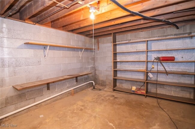 Building Photo - 134 Carroll Dr