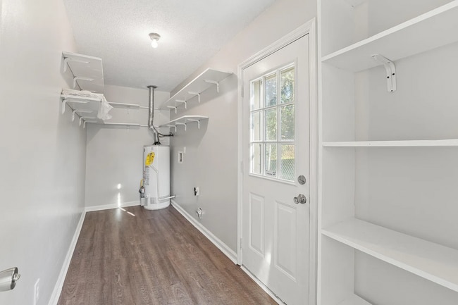 Building Photo - Nice home for rent.