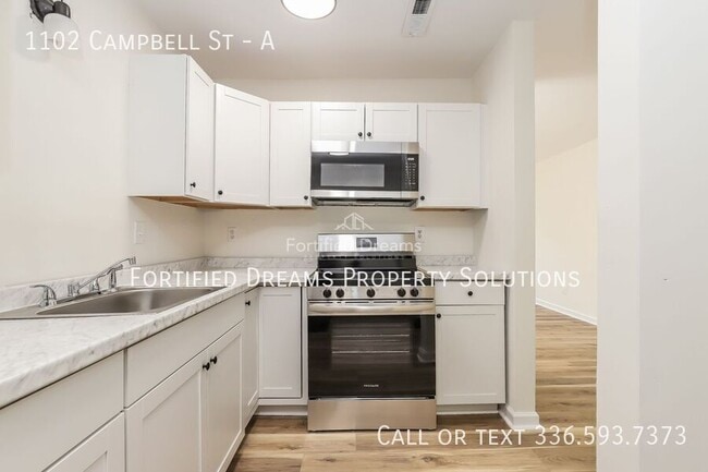 Building Photo - 1102 Campbell St