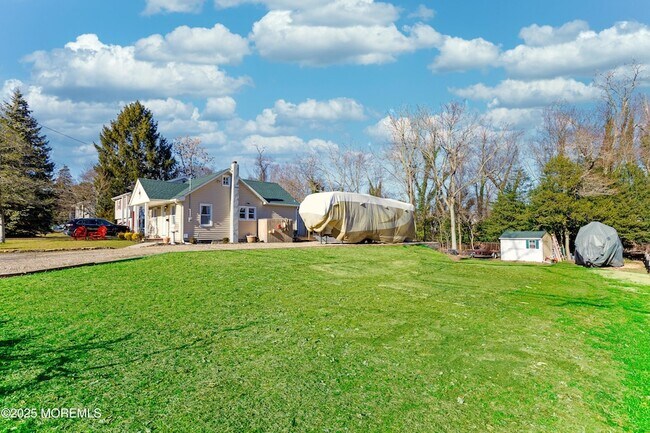 Building Photo - 1114 Wildwood Ave