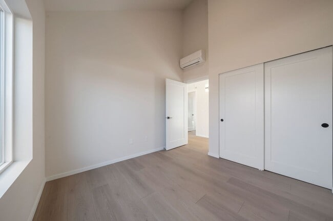 Building Photo - Modern New Construction Home in Pacific – ...