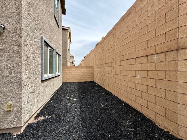 Building Photo - Brand-New 4-Bedroom Home in Cadence with Mountain Views & Modern Upgrades