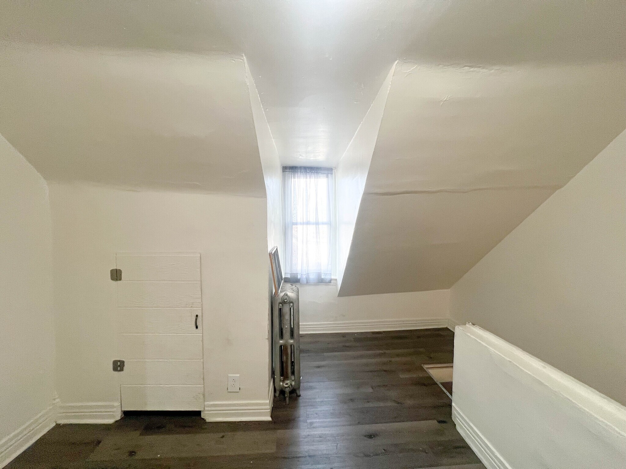 Building Photo - 117 1/2 N Penn St