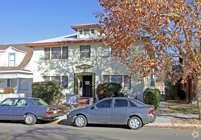 Building Photo - 1107 Tijeras Ave NW