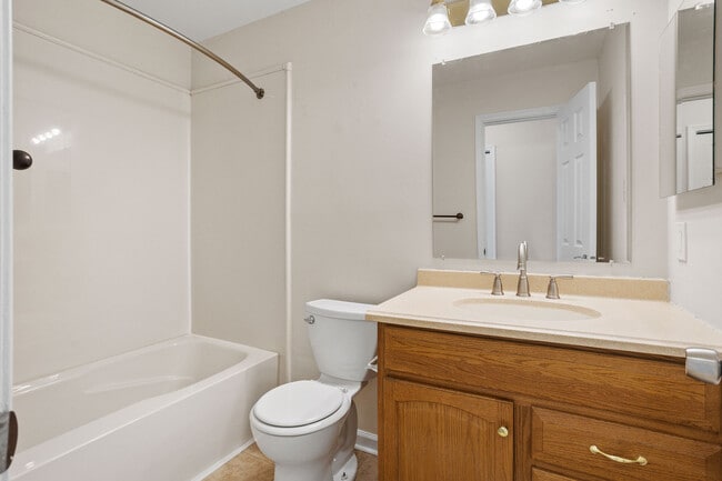 Building Photo - 101 Stoneham Dr