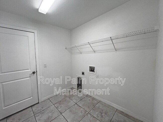 Building Photo - 2908 15th St W