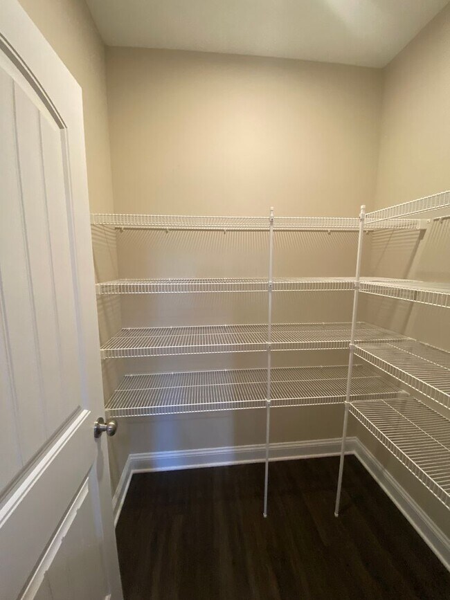 Building Photo - 4 Bedroom Sneads Ferry Home for Rent