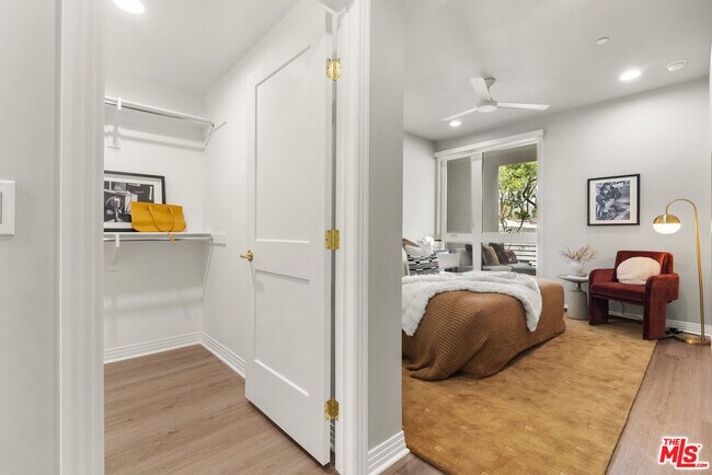 Building Photo - 7428 Santa Monica Blvd