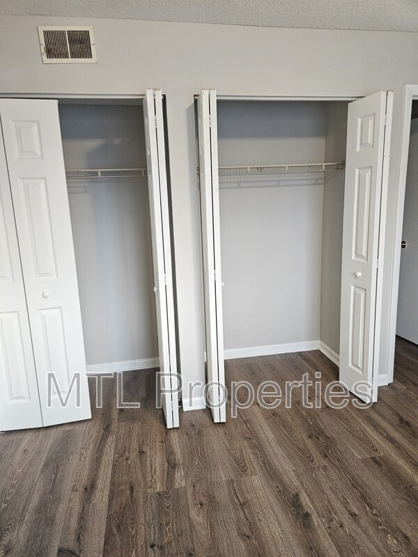 Building Photo - 1684 Eagles Pl