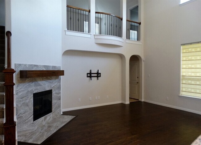 Building Photo - 5608 Broadgreen Rd