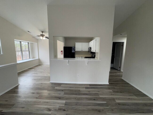 Building Photo - 4893 Bayberry Pl