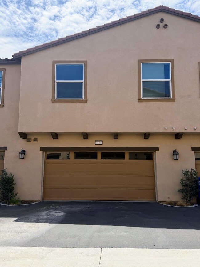 Building Photo - 15119 Horizon St