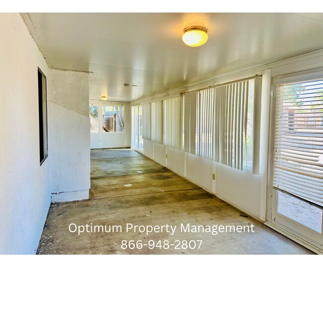 Building Photo - 7578 Paisley Ave