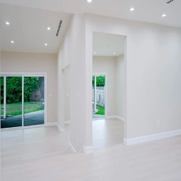 Building Photo - 16840 Superior St