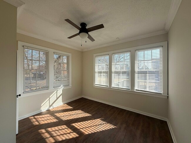 Building Photo - 814 N Congress St