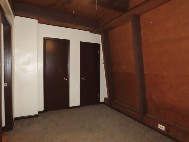 Building Photo - Bullard - Modest 2 Bedroom House on Tree-S...