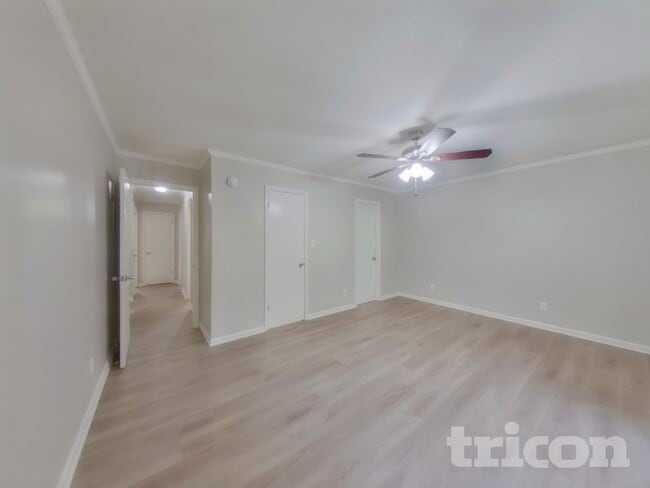 Building Photo - 6273 Branch Hill Cir