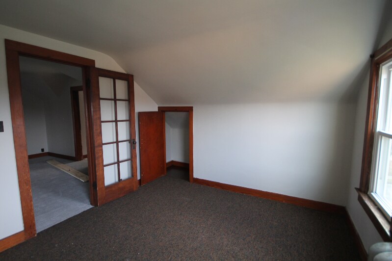 Building Photo - 609 Fry St