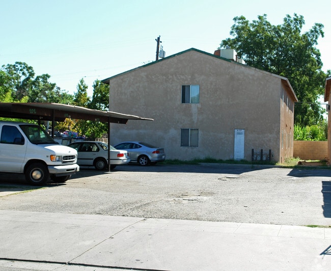 Building Photo - 629 S Recreation Ave