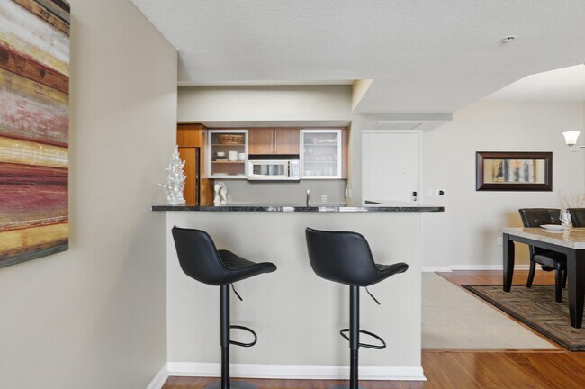 Building Photo - 1551 N Flagler Dr
