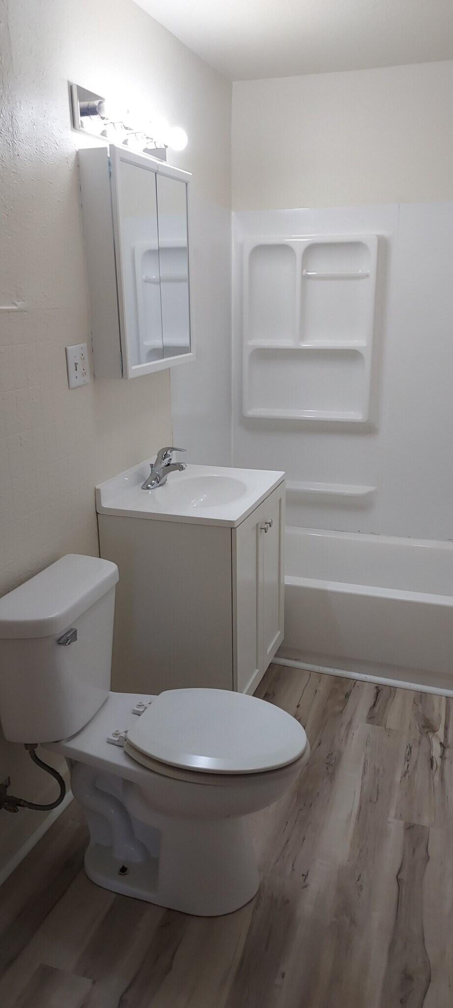 Building Photo - 730 Ashland Ave