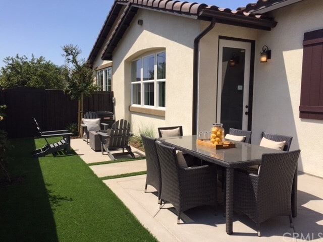 Building Photo - 4752 E Washington Ave