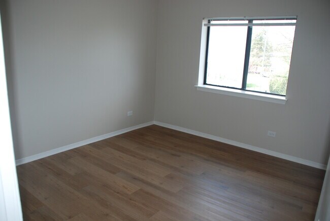 Building Photo - 1779 Rand Rd