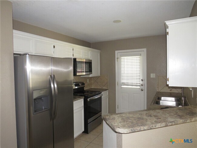 Building Photo - 3007 Dannen Ct