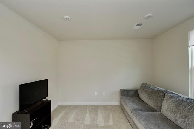 Building Photo - 74 Caswell Dr